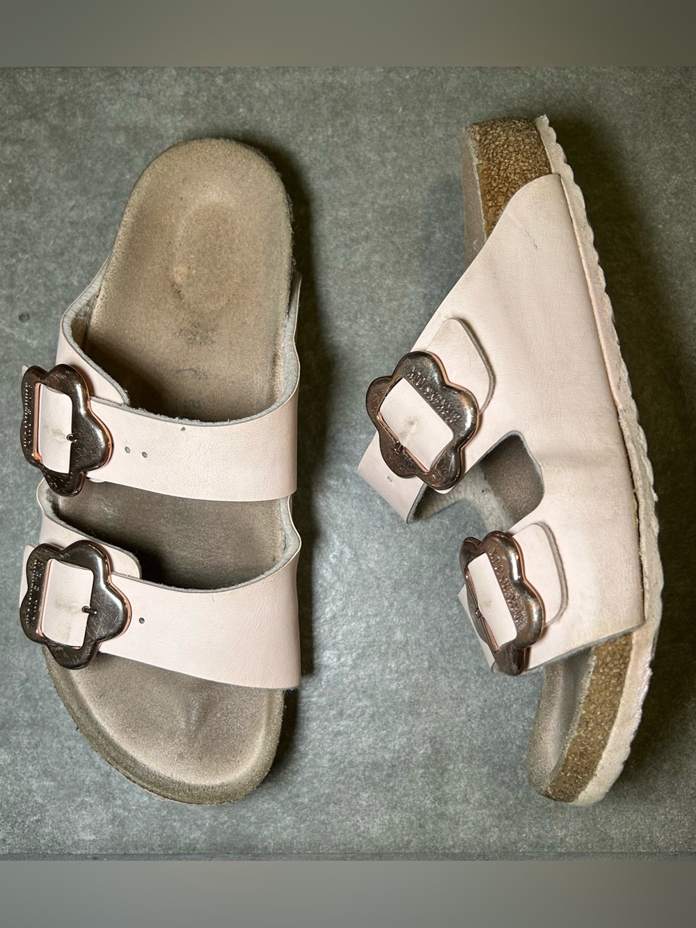 Birkenstock Arizona Light Pink Double Strap Flower Buckle Sandals Girl’s Size 3